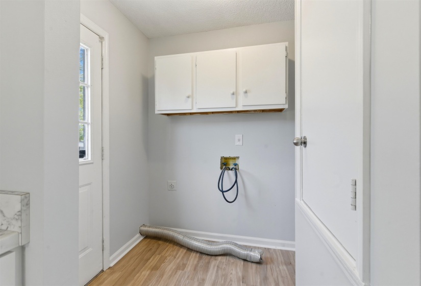 2120 CURRY AVE, Memphis, Tennessee 38108, 3 Bedroom Bedrooms, 7 Room Rooms,2 BathroomBathrooms,Residential,For Sale,CURRY,0,10217874