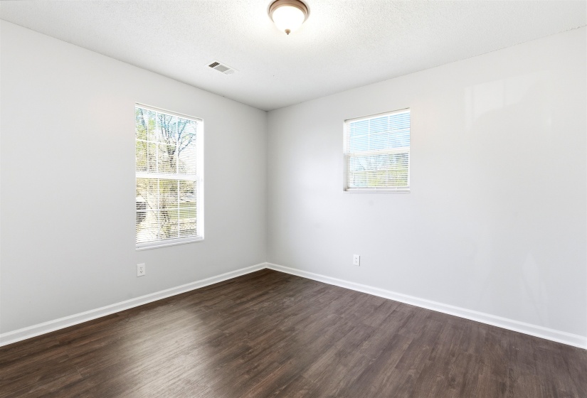 2120 CURRY AVE, Memphis, Tennessee 38108, 3 Bedroom Bedrooms, 7 Room Rooms,2 BathroomBathrooms,Residential,For Sale,CURRY,0,10217874