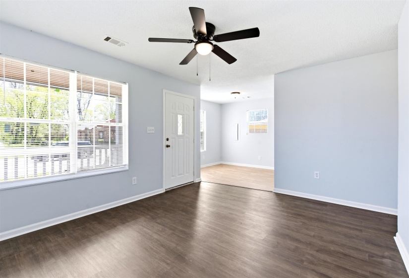 2120 CURRY AVE, Memphis, Tennessee 38108, 3 Bedroom Bedrooms, 7 Room Rooms,2 BathroomBathrooms,Residential,For Sale,CURRY,0,10217874
