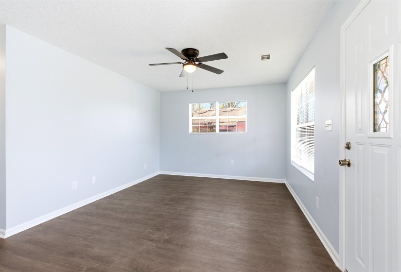 2120 CURRY AVE, Memphis, Tennessee 38108, 3 Bedroom Bedrooms, 7 Room Rooms,2 BathroomBathrooms,Residential,For Sale,CURRY,0,10217874