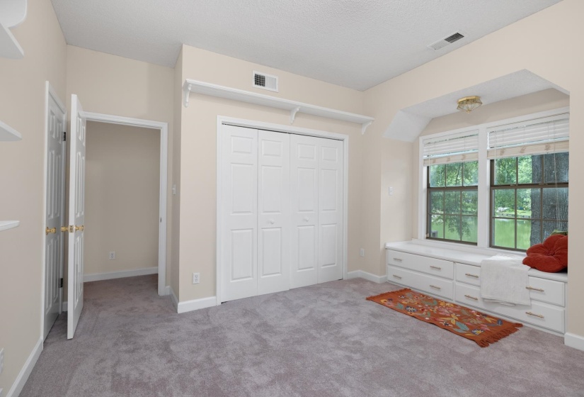 5798 SUNSET POINT RD, Memphis, Tennessee 38135, 6 Bedrooms Bedrooms, 11 Rooms Rooms,3.1 BathroomsBathrooms,Residential,For Sale,SUNSET POINT,10217884