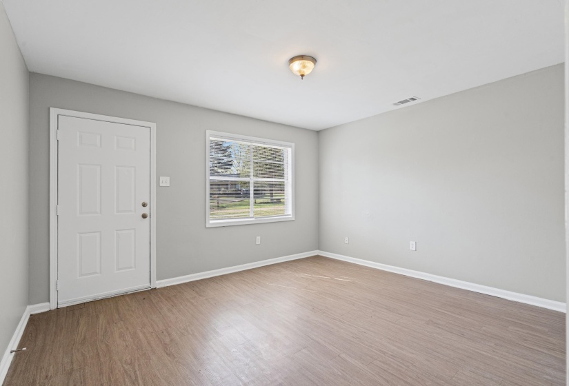 496 GREENVIEW CV, Collierville, Tennessee 38017, 3 Bedroom Bedrooms, 5 Room Rooms,1 BathroomBathrooms,Residential,For Sale,GREENVIEW,0,10217885