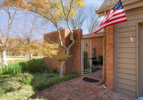 1548 CHERRY PARK DR, Memphis, Tennessee 38120, 3 Bedrooms Bedrooms, 7 Rooms Rooms,2 BathroomsBathrooms,Residential,For Sale,CHERRY PARK,10212279