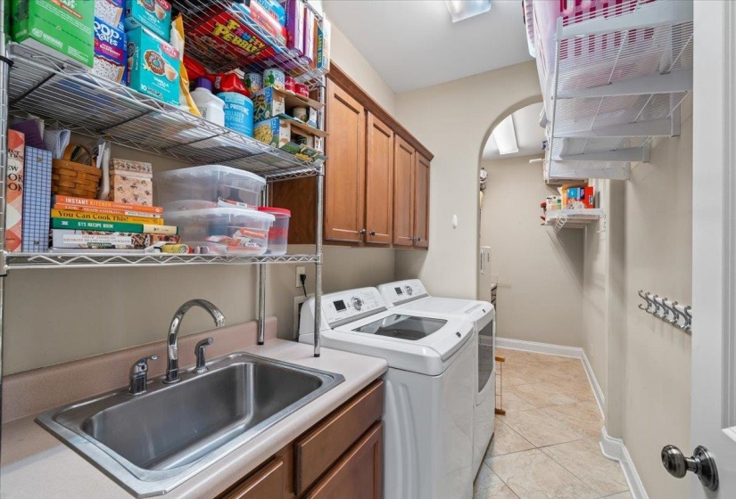 11979 HENNING OAKS LN, Arlington, Tennessee 38002, 5 Bedrooms Bedrooms, 9 Rooms Rooms,3 BathroomsBathrooms,Residential,For Sale,HENNING OAKS,10217919