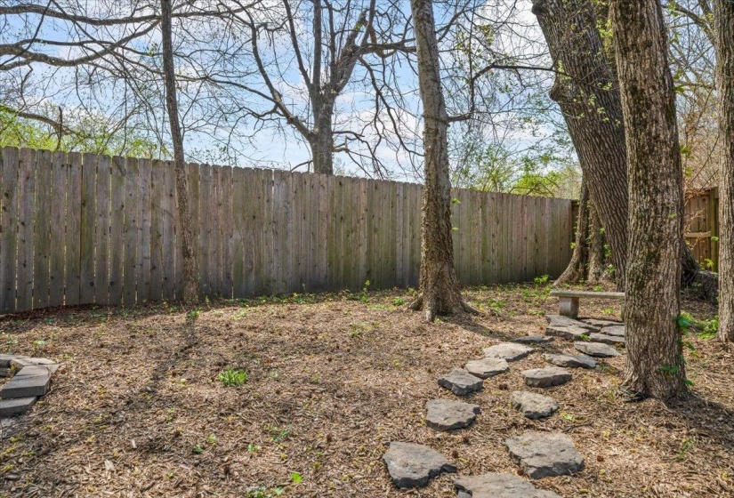 11979 HENNING OAKS LN, Arlington, Tennessee 38002, 5 Bedrooms Bedrooms, 9 Rooms Rooms,3 BathroomsBathrooms,Residential,For Sale,HENNING OAKS,10217919