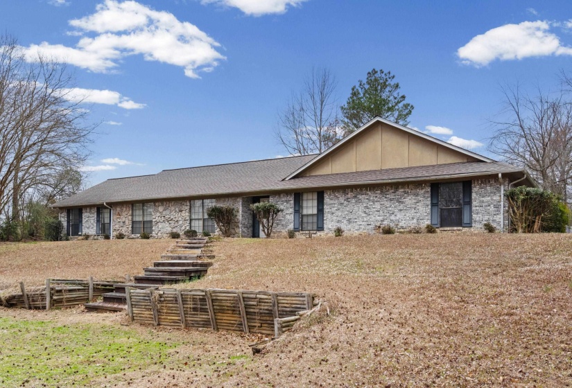 165 DEVILS BACKBONE RD, Saltillo, Mississippi 38866, 3 Bedroom Bedrooms, 0 ,2.1 BathroomBathrooms,Residential,For Sale,DEVILS BACKBONE,0,10217925