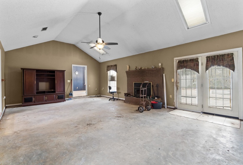 165 DEVILS BACKBONE RD, Saltillo, Mississippi 38866, 3 Bedroom Bedrooms, 0 ,2.1 BathroomBathrooms,Residential,For Sale,DEVILS BACKBONE,0,10217925