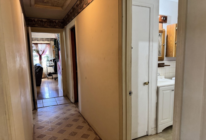 3083 CHERRY RD, Memphis, Tennessee 38118, 3 Bedrooms Bedrooms, 6 Rooms Rooms,1 BathroomBathrooms,Residential,For Sale,CHERRY,10217931