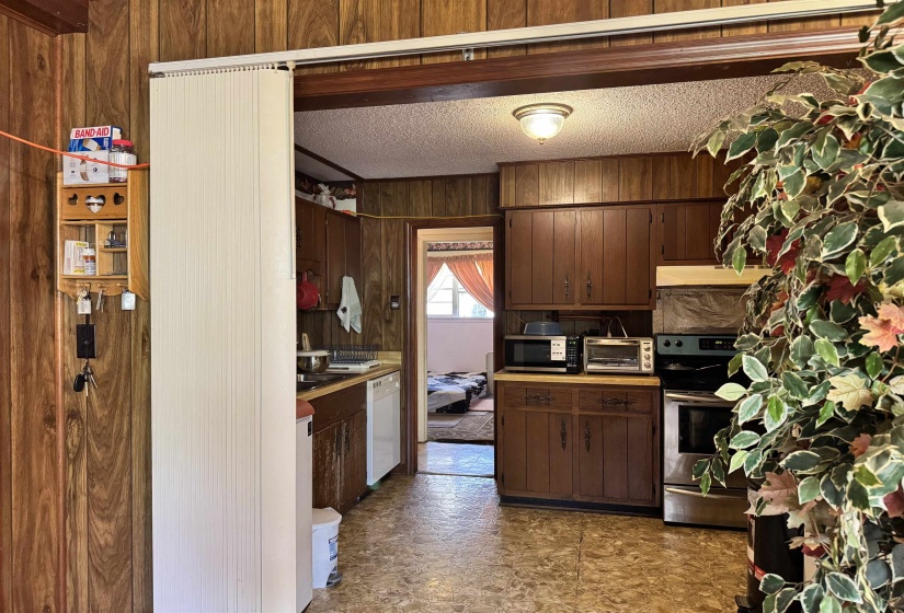 3083 CHERRY RD, Memphis, Tennessee 38118, 3 Bedrooms Bedrooms, 6 Rooms Rooms,1 BathroomBathrooms,Residential,For Sale,CHERRY,10217931
