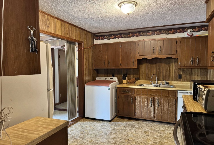 3083 CHERRY RD, Memphis, Tennessee 38118, 3 Bedrooms Bedrooms, 6 Rooms Rooms,1 BathroomBathrooms,Residential,For Sale,CHERRY,10217931