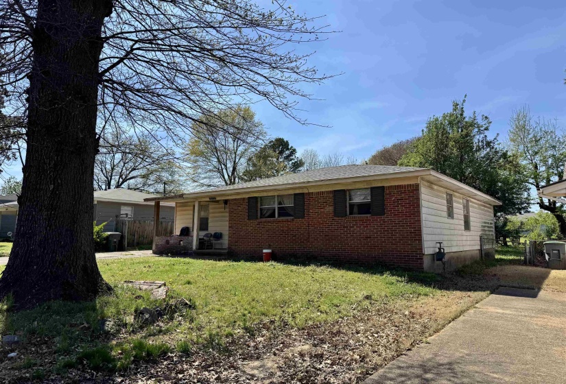 3083 CHERRY RD, Memphis, Tennessee 38118, 3 Bedrooms Bedrooms, 6 Rooms Rooms,1 BathroomBathrooms,Residential,For Sale,CHERRY,10217931