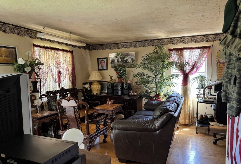 3083 CHERRY RD, Memphis, Tennessee 38118, 3 Bedrooms Bedrooms, 6 Rooms Rooms,1 BathroomBathrooms,Residential,For Sale,CHERRY,10217931