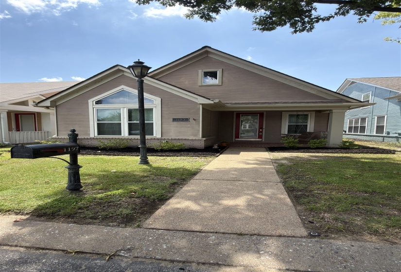 1197 MISTY ISLE DR, Memphis, Tennessee 38103, 2 Bedroom Bedrooms, 5 Room Rooms,2 BathroomBathrooms,Residential,For Sale,MISTY ISLE,0,10217941