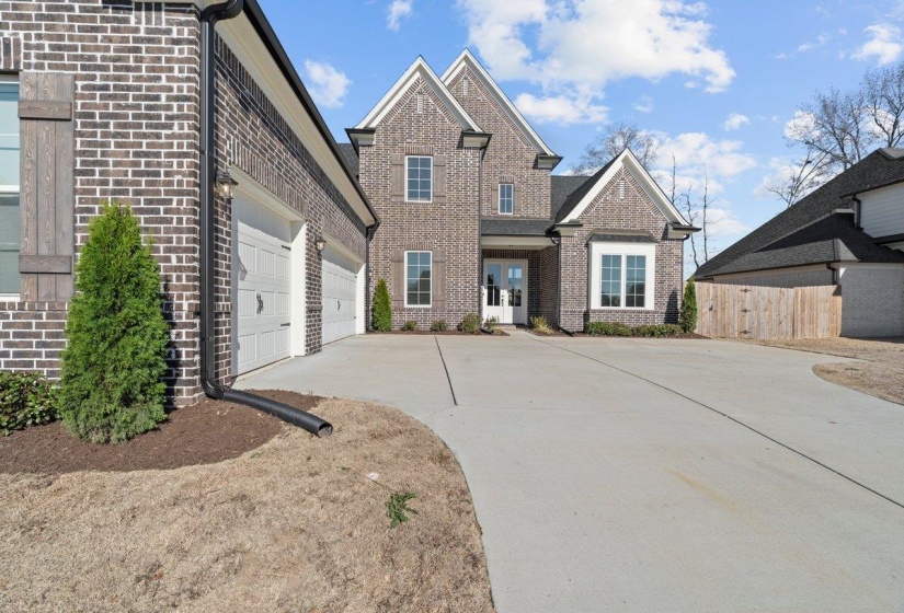 9554 GRAYS VALLEY DR, Cordova, Tennessee 38018, 5 Bedrooms Bedrooms, 10 Rooms Rooms,3 BathroomsBathrooms,Residential,For Sale,GRAYS VALLEY,10217956