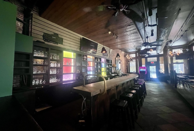 95 MAIN ST, Memphis, Tennessee 38103, 0 , 0 ,0,Commercial/industrial,For Sale,MAIN,0,10217974