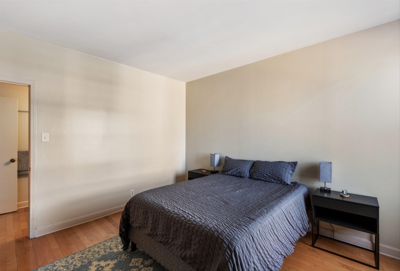 109 MAIN ST, Memphis, Tennessee 38103-5012, 1 Bedroom Bedrooms, 3 Room Rooms,1 BathroomBathrooms,Residential,For Sale,MAIN,0,10217362