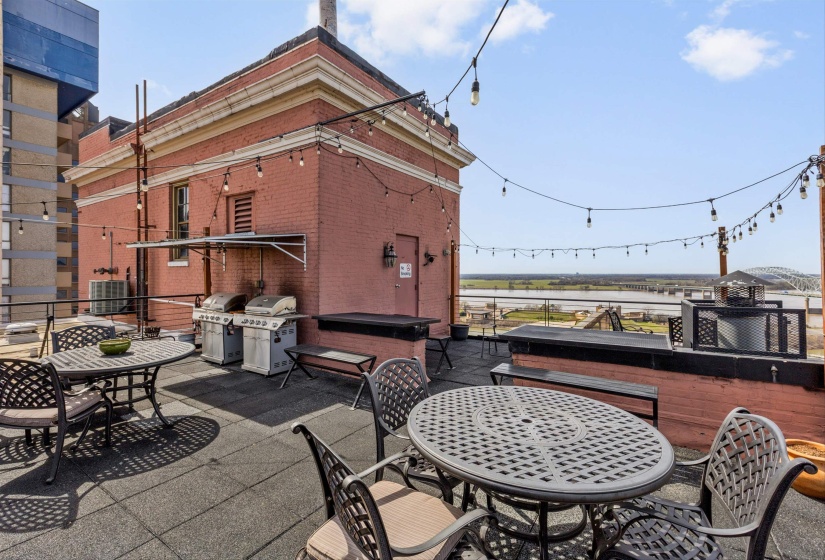 109 MAIN ST, Memphis, Tennessee 38103-5012, 1 Bedroom Bedrooms, 3 Room Rooms,1 BathroomBathrooms,Residential,For Sale,MAIN,0,10217362