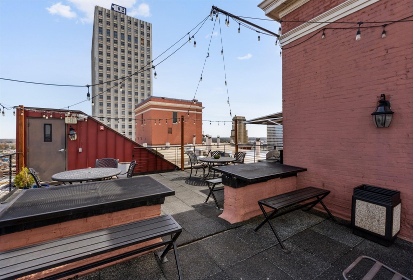109 MAIN ST, Memphis, Tennessee 38103-5012, 1 Bedroom Bedrooms, 3 Room Rooms,1 BathroomBathrooms,Residential,For Sale,MAIN,0,10217362