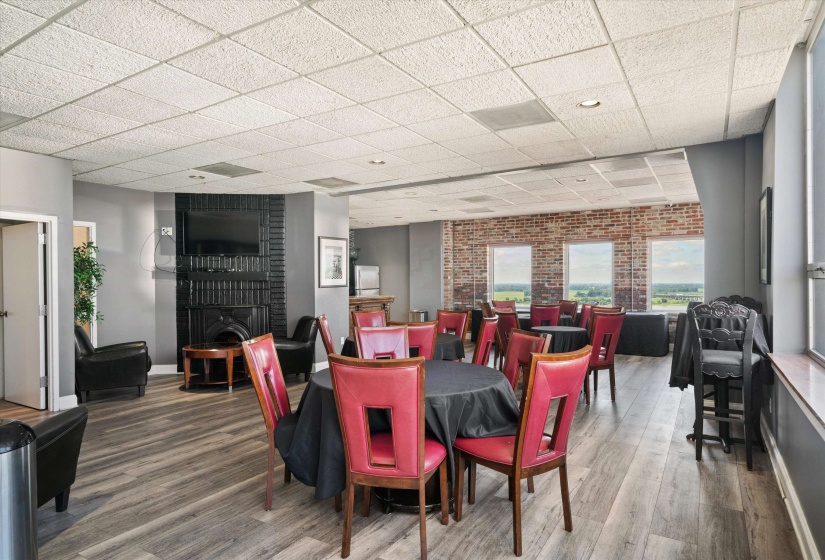 109 MAIN ST, Memphis, Tennessee 38103-5012, 1 Bedroom Bedrooms, 3 Room Rooms,1 BathroomBathrooms,Residential,For Sale,MAIN,0,10217362