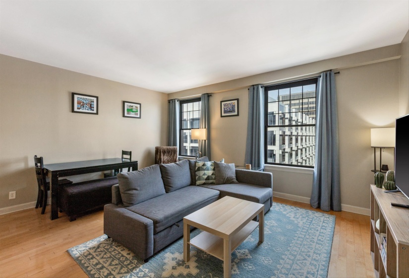 109 MAIN ST, Memphis, Tennessee 38103-5012, 1 Bedroom Bedrooms, 3 Room Rooms,1 BathroomBathrooms,Residential,For Sale,MAIN,0,10217362