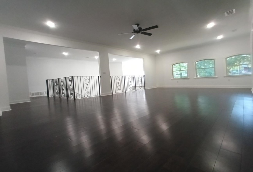 5690 WALNUT GROVE RD, Memphis, Tennessee 38120, 7 Bedrooms Bedrooms, 12 Rooms Rooms,6.1 BathroomsBathrooms,Residential,For Sale,WALNUT GROVE,10217587