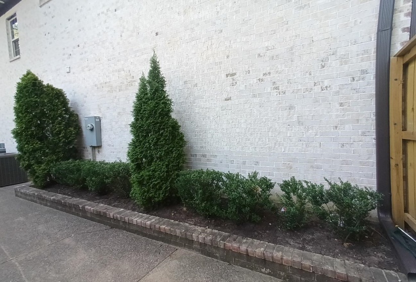 5690 WALNUT GROVE RD, Memphis, Tennessee 38120, 7 Bedrooms Bedrooms, 12 Rooms Rooms,6.1 BathroomsBathrooms,Residential,For Sale,WALNUT GROVE,10217587