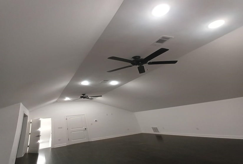 5690 WALNUT GROVE RD, Memphis, Tennessee 38120, 7 Bedrooms Bedrooms, 12 Rooms Rooms,6.1 BathroomsBathrooms,Residential,For Sale,WALNUT GROVE,10217587