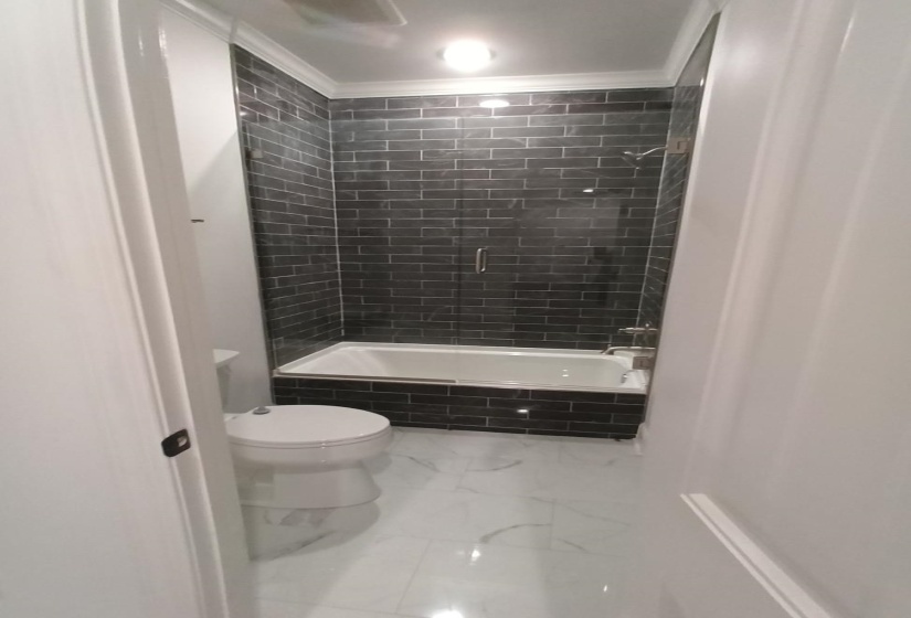 5690 WALNUT GROVE RD, Memphis, Tennessee 38120, 7 Bedrooms Bedrooms, 12 Rooms Rooms,6.1 BathroomsBathrooms,Residential,For Sale,WALNUT GROVE,10217587