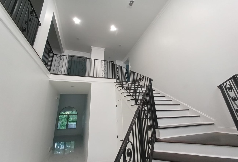 5690 WALNUT GROVE RD, Memphis, Tennessee 38120, 7 Bedrooms Bedrooms, 12 Rooms Rooms,6.1 BathroomsBathrooms,Residential,For Sale,WALNUT GROVE,10217587