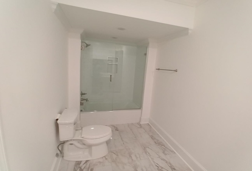 5690 WALNUT GROVE RD, Memphis, Tennessee 38120, 7 Bedrooms Bedrooms, 12 Rooms Rooms,6.1 BathroomsBathrooms,Residential,For Sale,WALNUT GROVE,10217587