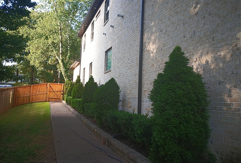 5690 WALNUT GROVE RD, Memphis, Tennessee 38120, 7 Bedrooms Bedrooms, 12 Rooms Rooms,6.1 BathroomsBathrooms,Residential,For Sale,WALNUT GROVE,10217587