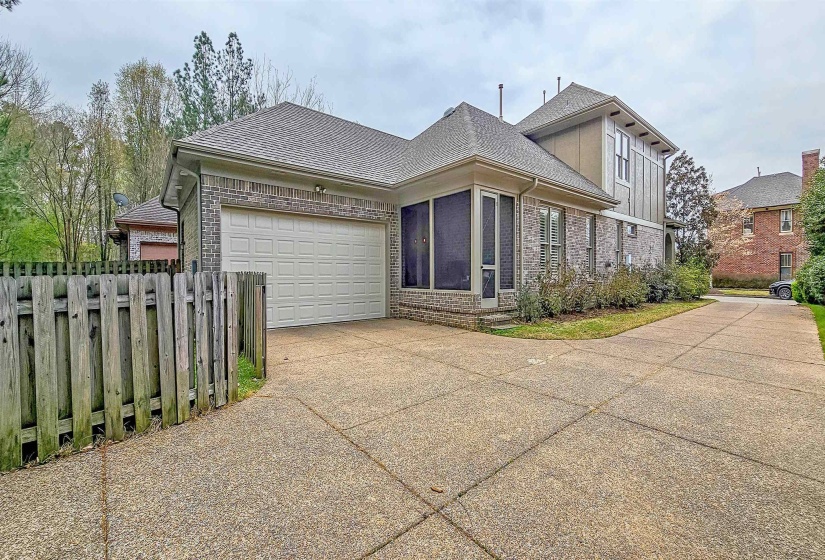 1784 PENSHURST DR, Collierville, Tennessee 38017, 3 Bedroom Bedrooms, 8 Room Rooms,3 BathroomBathrooms,Residential,For Sale,PENSHURST,0,10217967