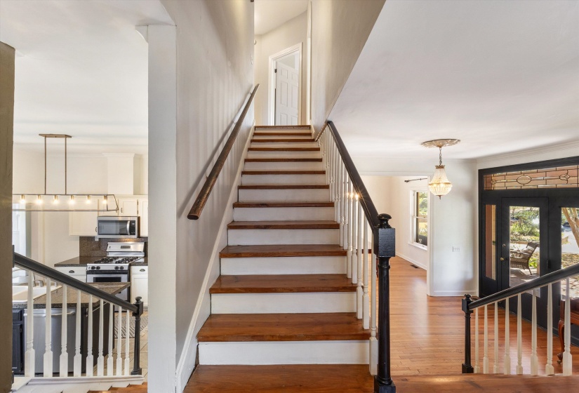 1680 CARRUTHERS PL, Memphis, Tennessee 38112, 4 Bedrooms Bedrooms, 8 Rooms Rooms,2.1 BathroomsBathrooms,Residential,For Sale,CARRUTHERS,10217976