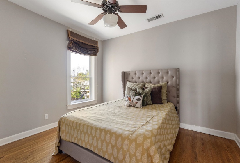 1680 CARRUTHERS PL, Memphis, Tennessee 38112, 4 Bedrooms Bedrooms, 8 Rooms Rooms,2.1 BathroomsBathrooms,Residential,For Sale,CARRUTHERS,10217976