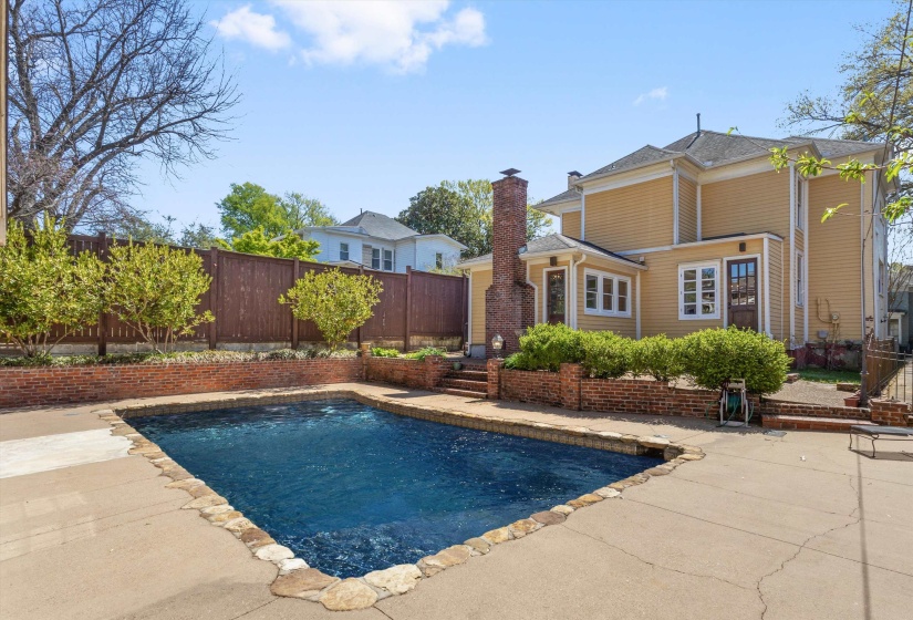 1680 CARRUTHERS PL, Memphis, Tennessee 38112, 4 Bedrooms Bedrooms, 8 Rooms Rooms,2.1 BathroomsBathrooms,Residential,For Sale,CARRUTHERS,10217976