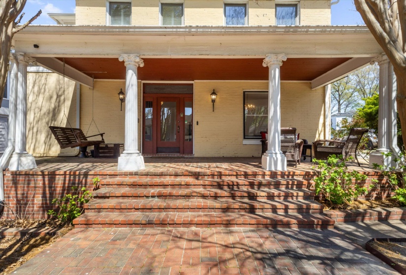 1680 CARRUTHERS PL, Memphis, Tennessee 38112, 4 Bedrooms Bedrooms, 8 Rooms Rooms,2.1 BathroomsBathrooms,Residential,For Sale,CARRUTHERS,10217976