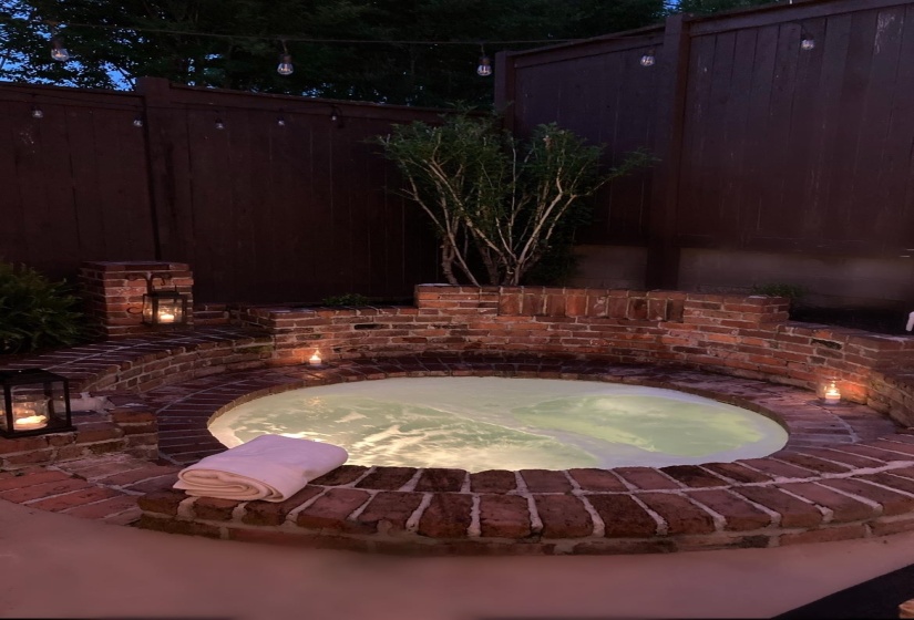 1680 CARRUTHERS PL, Memphis, Tennessee 38112, 4 Bedrooms Bedrooms, 8 Rooms Rooms,2.1 BathroomsBathrooms,Residential,For Sale,CARRUTHERS,10217976