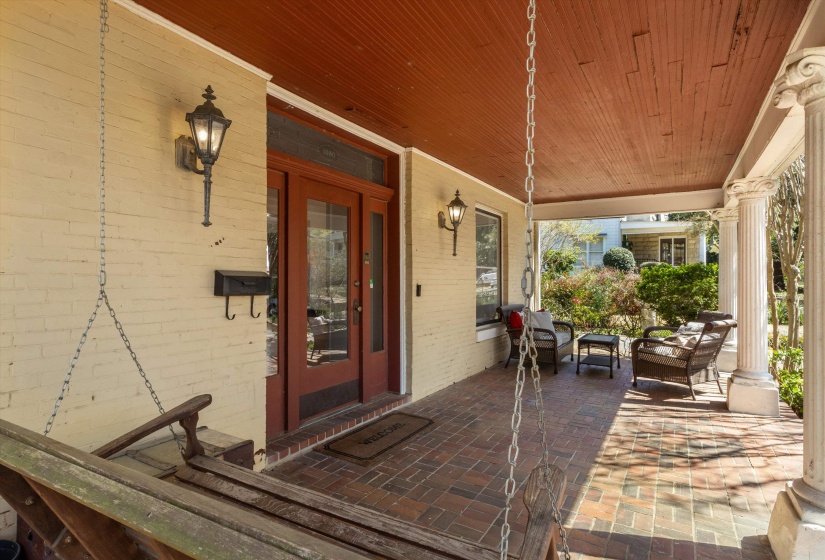 1680 CARRUTHERS PL, Memphis, Tennessee 38112, 4 Bedrooms Bedrooms, 8 Rooms Rooms,2.1 BathroomsBathrooms,Residential,For Sale,CARRUTHERS,10217976