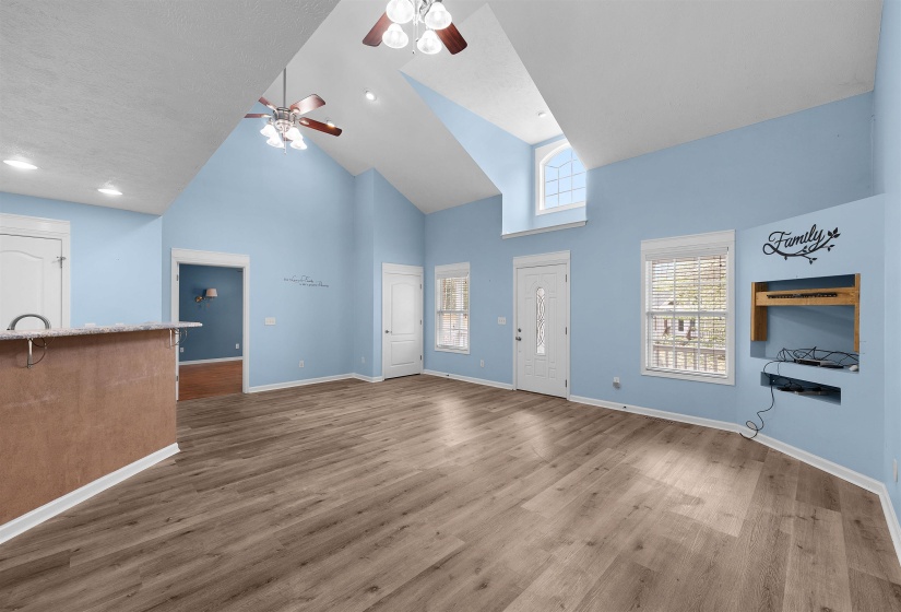 40 ROLLING HILLS LN, Counce, Tennessee 38326, 3 Bedrooms Bedrooms, 6 Rooms Rooms,2 BathroomsBathrooms,Residential,For Sale,ROLLING HILLS,10217978