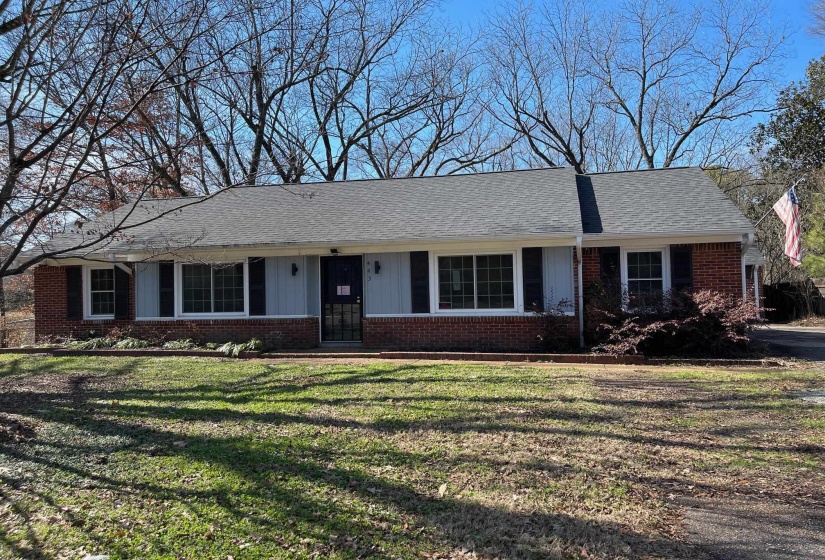 443 WHITE STATION RD, Memphis, Tennessee 38117, 3 Bedrooms Bedrooms, 6 Rooms Rooms,2 BathroomsBathrooms,Residential,For Sale,WHITE STATION,10217981