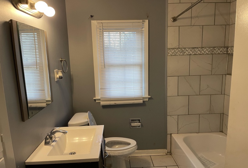 443 WHITE STATION RD, Memphis, Tennessee 38117, 3 Bedrooms Bedrooms, 6 Rooms Rooms,2 BathroomsBathrooms,Residential,For Sale,WHITE STATION,10217981