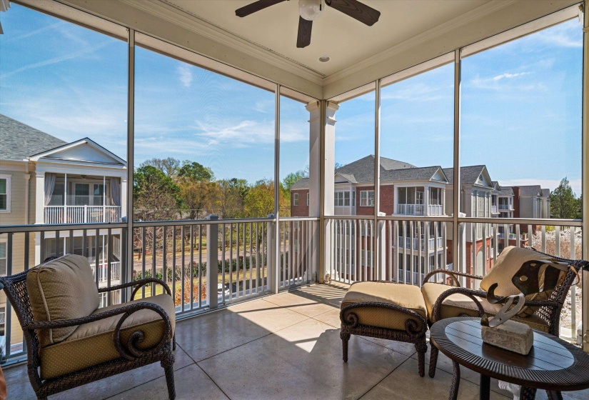 5194 LEXINGTON CLUB CV, Memphis, Tennessee 38117, 3 Bedroom Bedrooms, 8 Room Rooms,4 BathroomBathrooms,Residential,For Sale,LEXINGTON CLUB,0,10217985