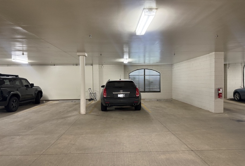 5194 LEXINGTON CLUB CV, Memphis, Tennessee 38117, 3 Bedroom Bedrooms, 8 Room Rooms,4 BathroomBathrooms,Residential,For Sale,LEXINGTON CLUB,0,10217985