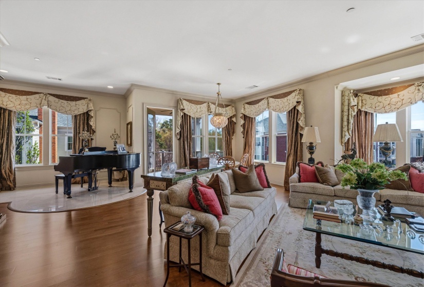 5194 LEXINGTON CLUB CV, Memphis, Tennessee 38117, 3 Bedroom Bedrooms, 8 Room Rooms,4 BathroomBathrooms,Residential,For Sale,LEXINGTON CLUB,0,10217985