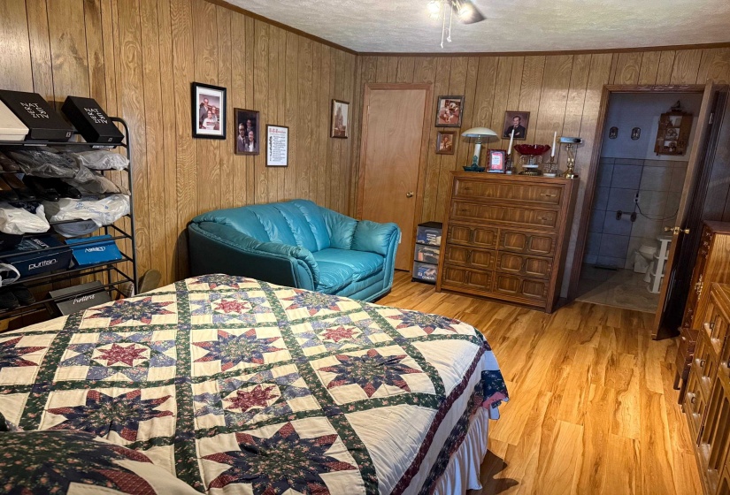 695 MAIN ST, Savannah, Tennessee 38372, 3 Bedrooms Bedrooms, 7 Rooms Rooms,2 BathroomsBathrooms,Residential,For Sale,MAIN,10217996