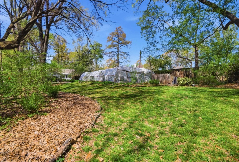 270 CHERRY CIR, Memphis, Tennessee 38117, 3 Bedrooms Bedrooms, 9 Rooms Rooms,3.1 BathroomsBathrooms,Residential,For Sale,CHERRY,10217998