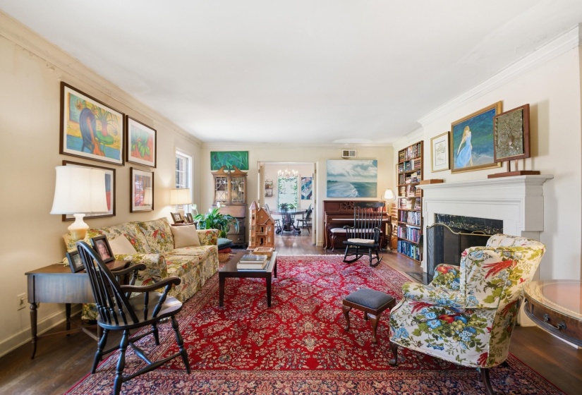 270 CHERRY CIR, Memphis, Tennessee 38117, 3 Bedrooms Bedrooms, 9 Rooms Rooms,3.1 BathroomsBathrooms,Residential,For Sale,CHERRY,10217998