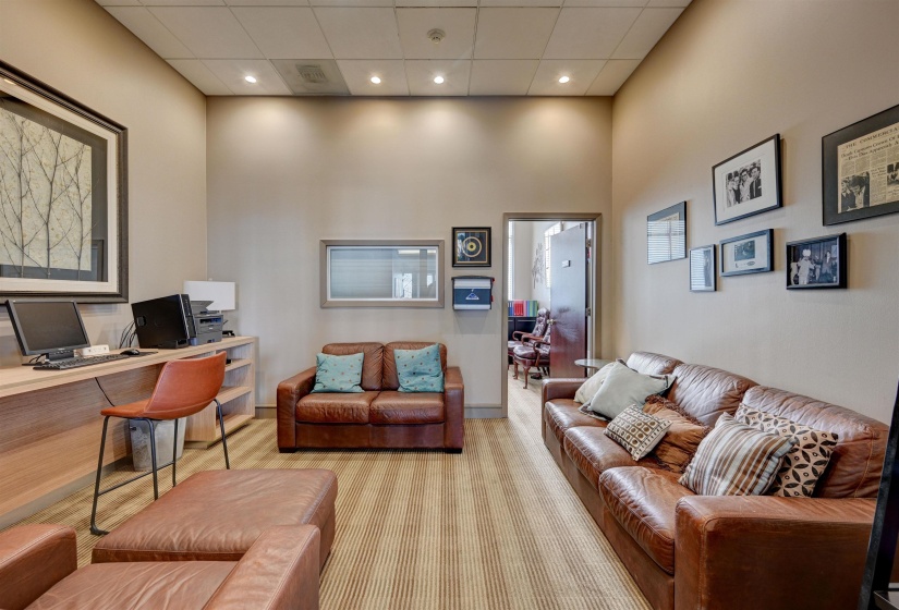 655 RIVERSIDE DR, Memphis, Tennessee 38103, 1 Bedroom Bedrooms, 3 Rooms Rooms,1 BathroomBathrooms,Residential,For Sale,RIVERSIDE,10218000