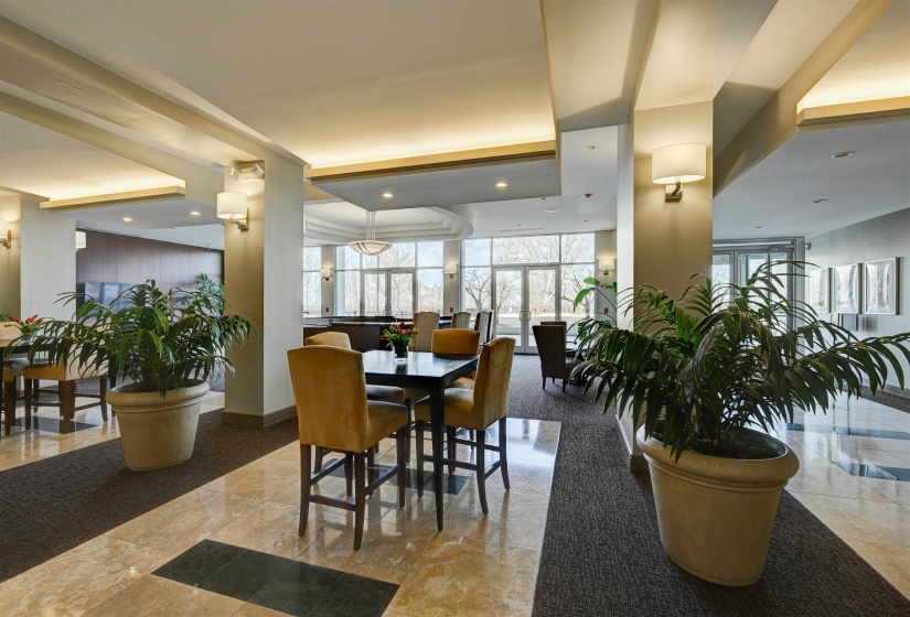 655 RIVERSIDE DR, Memphis, Tennessee 38103, 1 Bedroom Bedrooms, 3 Rooms Rooms,1 BathroomBathrooms,Residential,For Sale,RIVERSIDE,10218000