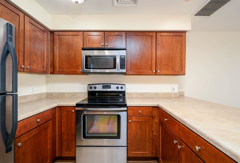 655 RIVERSIDE DR, Memphis, Tennessee 38103, 1 Bedroom Bedrooms, 3 Rooms Rooms,1 BathroomBathrooms,Residential,For Sale,RIVERSIDE,10218000